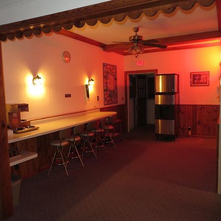 Travelers Inn Motel 이글 리버 외부 사진