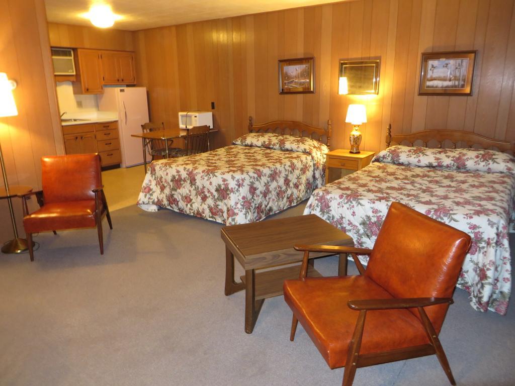 Travelers Inn Motel 이글 리버 객실 사진