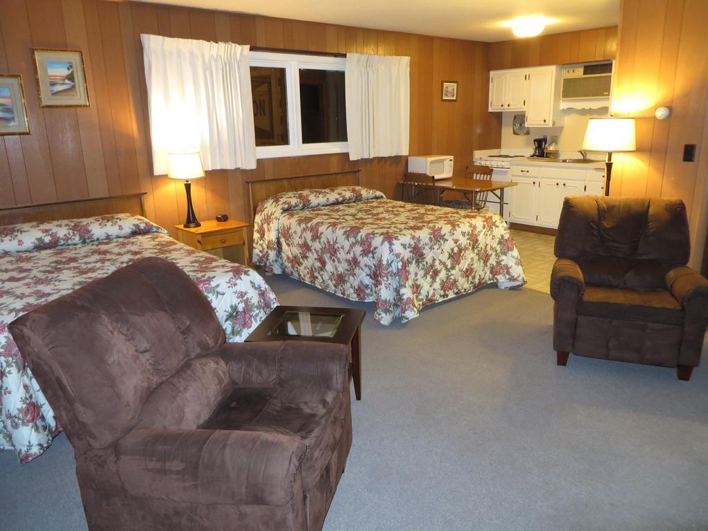 Travelers Inn Motel 이글 리버 객실 사진