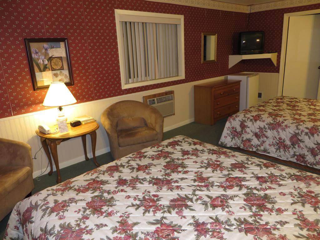 Travelers Inn Motel 이글 리버 객실 사진